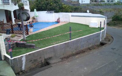Aménagement d’une terrasse en gazon synthétique à La Saline-les-Hauts